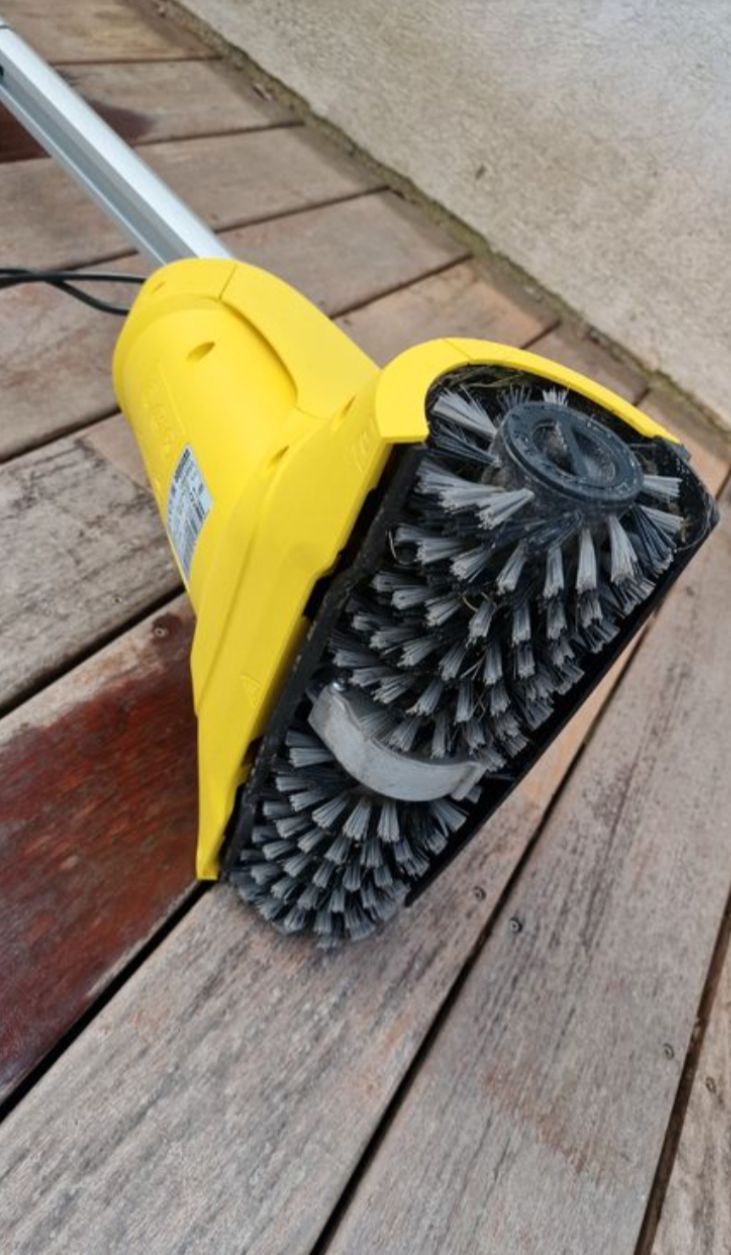 brosse nettoyage terrasse